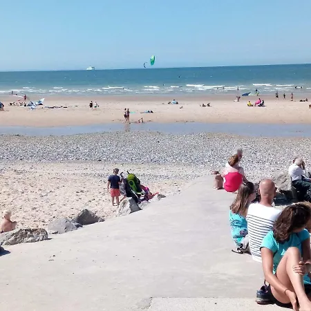 Les Hortensias Apartment *